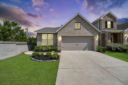 15623 Red Panda Rd, Conroe, TX, 77302-1227 | Card Image