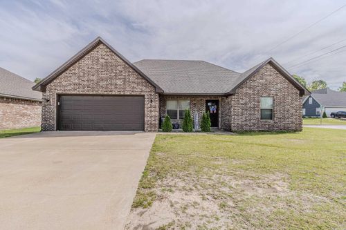 302 Stacy Dr, Paragould, AR, 72450-5086 | Card Image