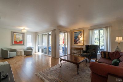 43 Forest Lane, Condo with 2 bedrooms, 2 bathrooms and 1 parking in San Rafael CA | Image 1