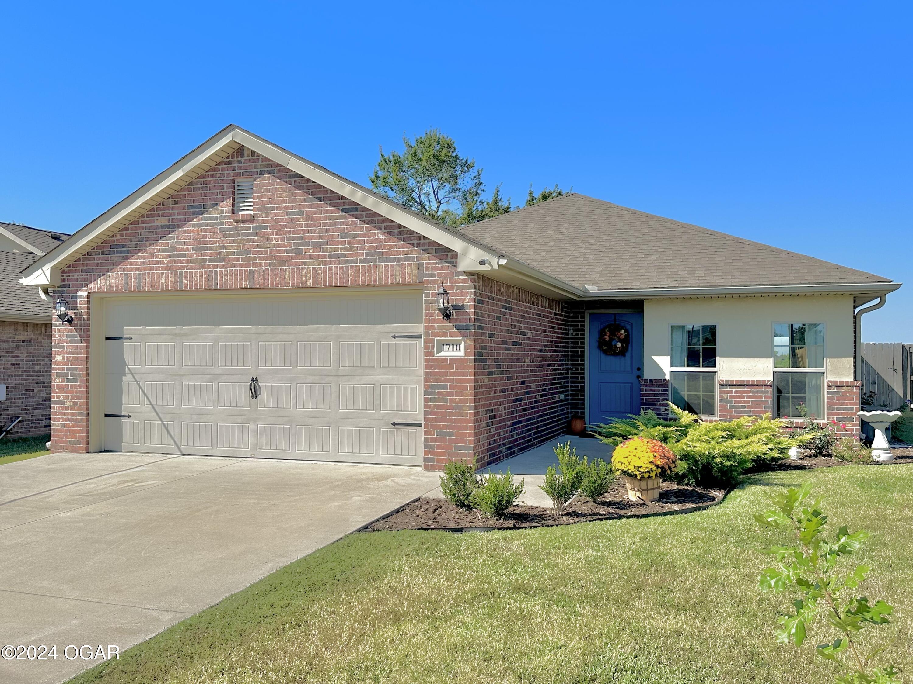 Texas Ave, Joplin, MO 64804