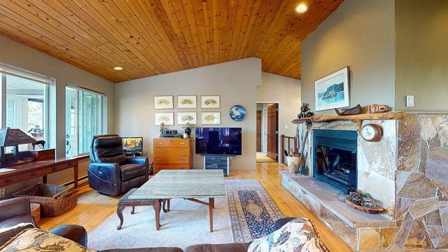 7301 Redrooffs Road, House other with 3 bedrooms, 2 bathrooms and 6 parking in Sechelt BC | Image 5