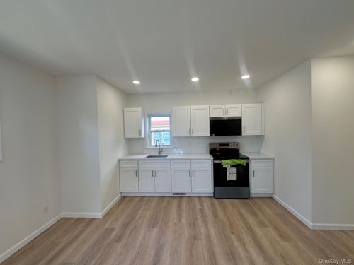 1-38 Carroll St, Poughkeepsie, NY, 12601-4322 | Card Image