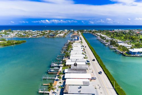 33 Sadowski Cswy, Key Colony Beach, FL, 33051 | Card Image