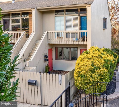 9 Riverhill, NEW HOPE, PA, 18938-1223 | Card Image