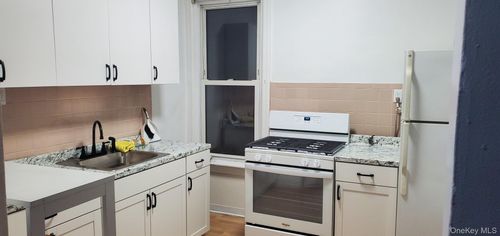 8633 76th St, Woodhaven, NY, 11421-1007 | Card Image