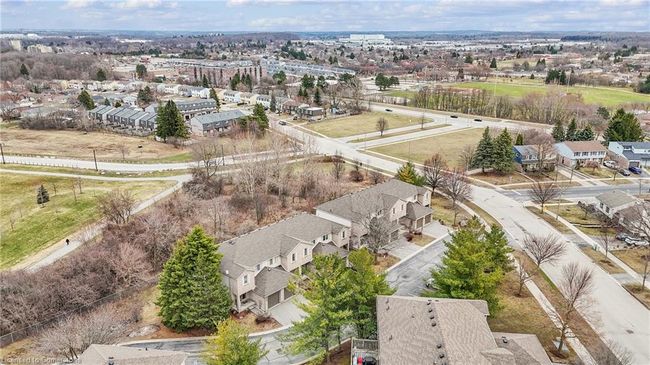 3 - 230 Blackhorne Dr, Townhouse with 3 bedrooms, 3 bathrooms and 2 parking in Kitchener ON | Image 38