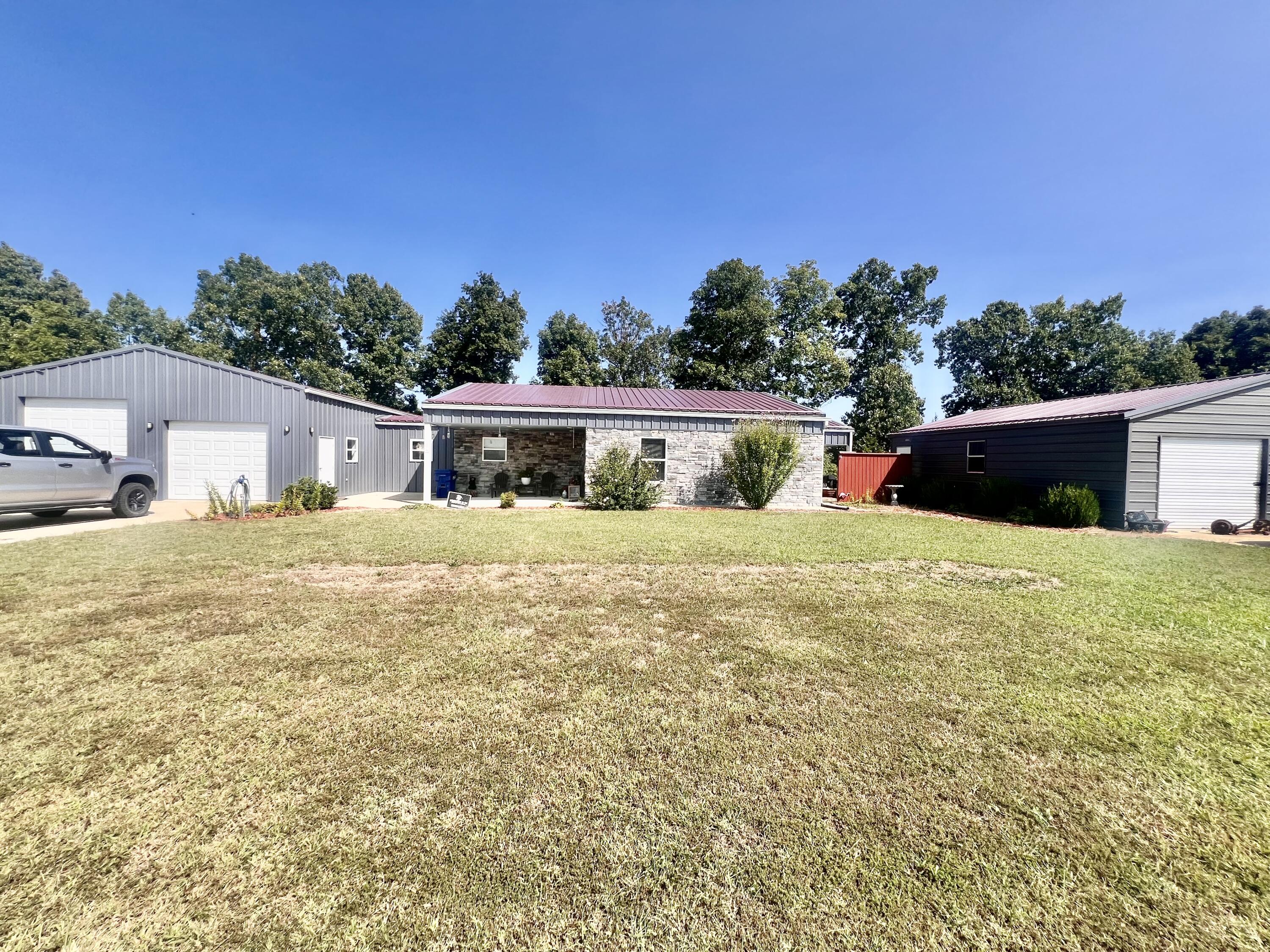 Winter Cir, Houston, MO 65483