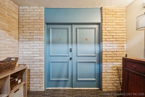 apt-h2-611 W 15th St, Tulsa, OK, 74127-9140 | Card Image