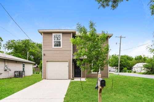 1300 N Brazos Ave, Cleburne, TX, 76031-3303 | Card Image