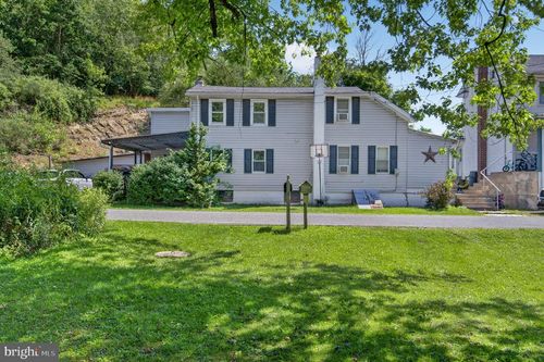 2299 Sunny Rd, NEW RINGGOLD, PA, 17960-8933 | Card Image