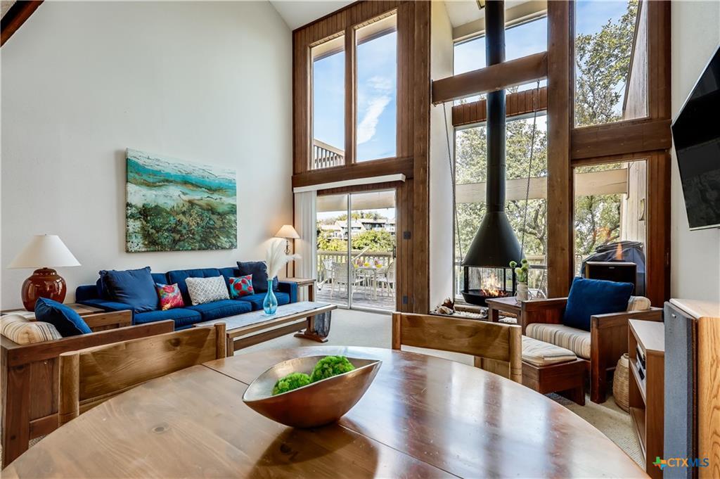 Residential in Point Venture 4