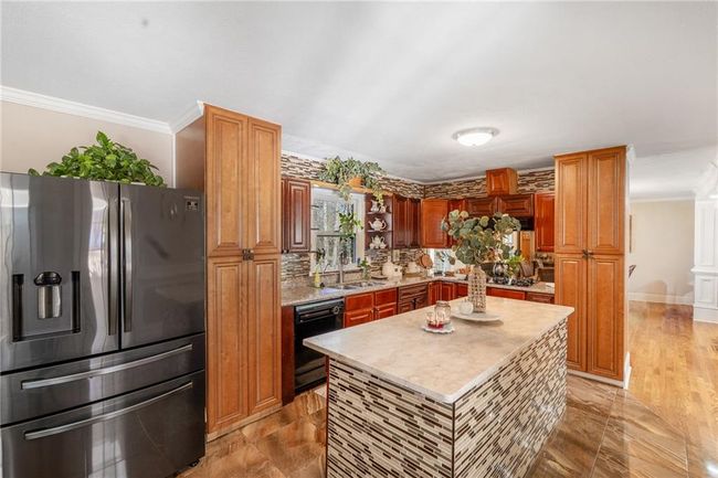 4983 Arcado Rd Sw, House other with 5 bedrooms, 2 bathrooms and 6 parking in Lilburn GA | Image 12