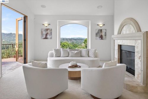 2529 Biltmore Dr, Alamo, CA, 94507-2300 | Card Image