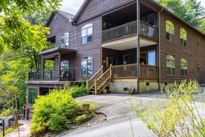 1 - 30 Lower Tanglewood Road E, Home with 3 bedrooms, 2 bathrooms and null parking in Lake Toxaway NC | Image 2