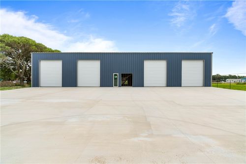 114 W W First St, Rockport, TX, 78382 | Card Image