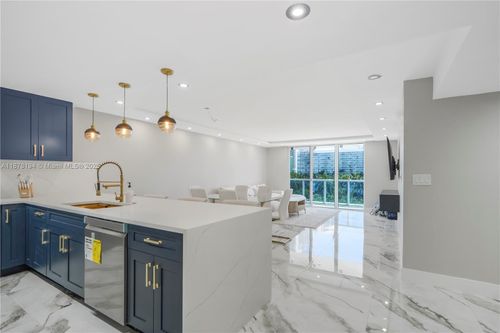 apt-407-3800 S Ocean Dr, Hollywood, FL, 33019-2916 | Card Image