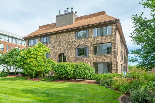 2-3667 Grand Ave, Des Moines, IA, 50312-4378 | Card Image