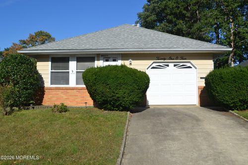 2104 Mount Hope Ln, Toms River, NJ, 08753-1418 | Card Image