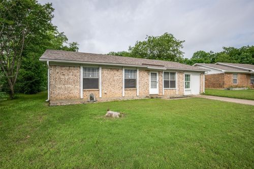 509 Woodford Ln, Denton, TX, 76209-4541 | Card Image