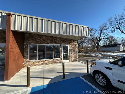 700 S Strong Blvd, McAlester, OK, 74501-6650 | Card Image
