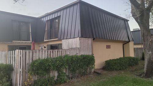 2464-2464 Waterside Dr, Lake Worth, FL, 33461-2558 | Card Image