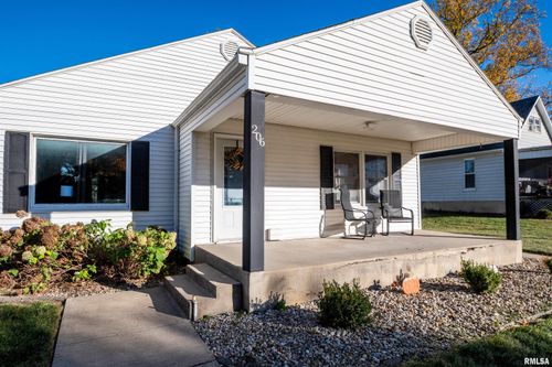 206 N Minier Ave, Minier, IL, 61759-7547 | Card Image