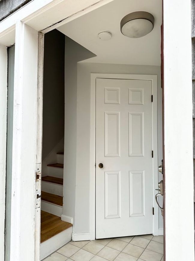 WGARAGE - 11 Spinnaker Hill Ln, Condo with 1 bedrooms, 1 bathrooms and 2 parking in Hull MA | Image 4