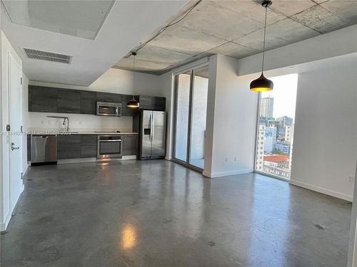 608-151 Se 1st St, Miami, FL, 33131-1418 | Card Image