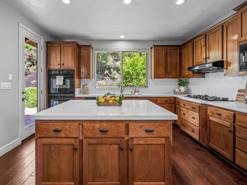 3017 Aberdeen Ln, El Dorado Hills, CA, 95762-5670 | Card Image