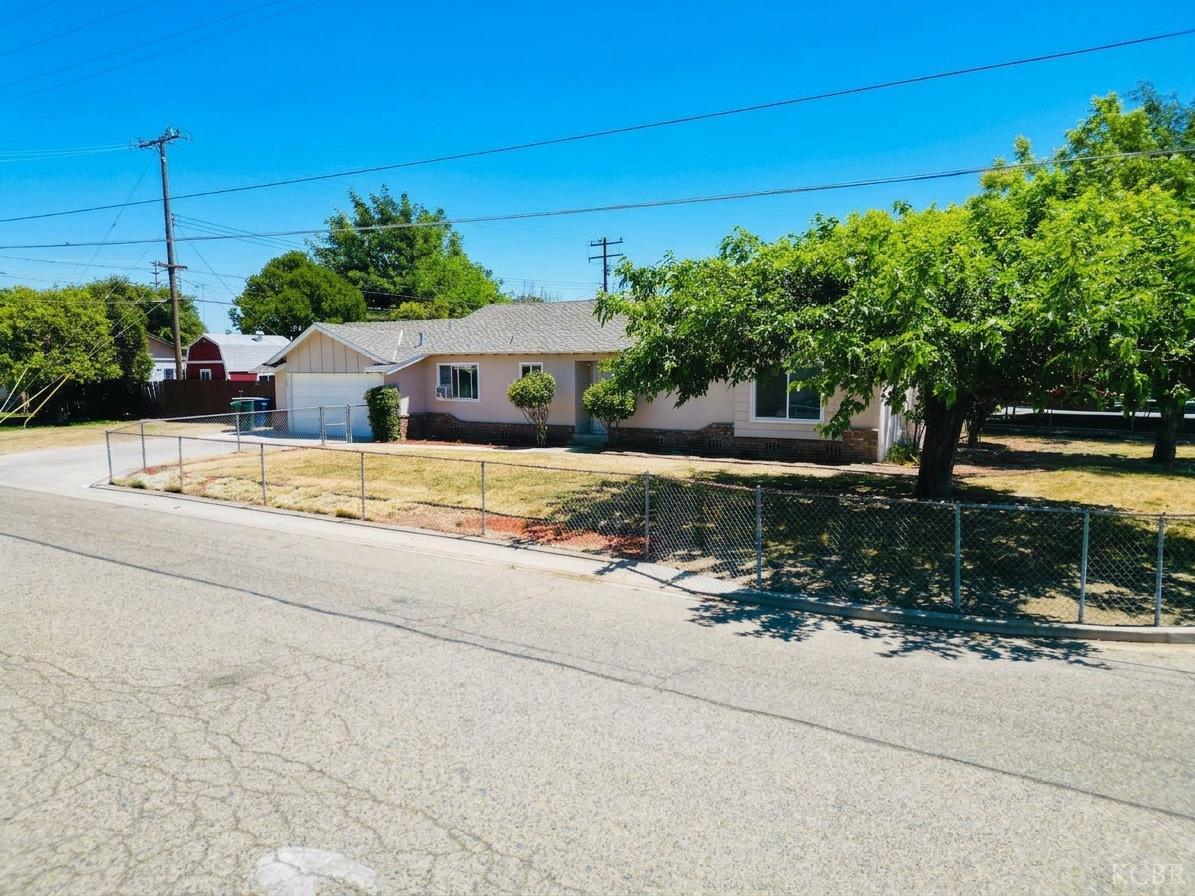 Residential in Tulare 3