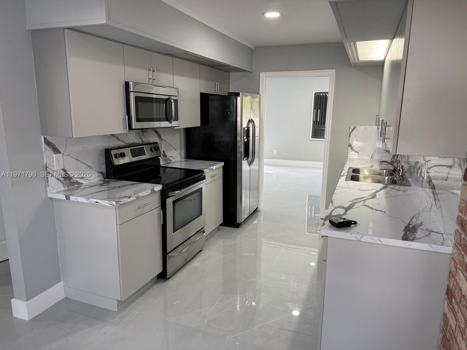 Residential in Hollywood 5