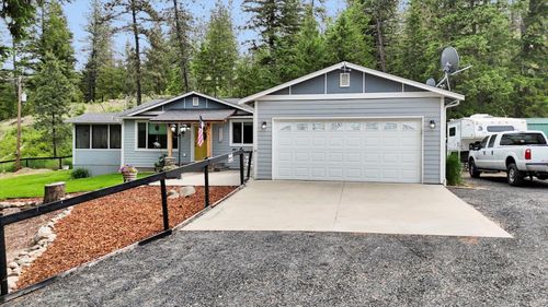 35110 N Milan Elk Rd, Chattaroy, WA, 99003-5115 | Card Image