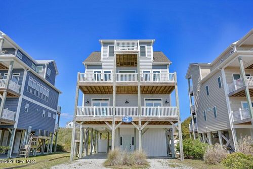 2671 Island Dr, N Topsail Beach, NC, 28460-8168 | Card Image