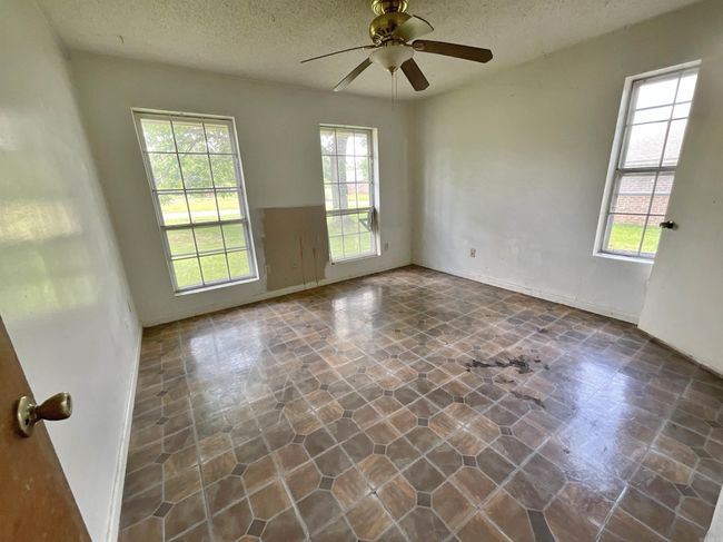 202 Quail Ln, House other with 3 bedrooms, 2 bathrooms and null parking in Hooks TX | Image 17