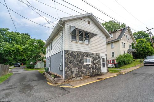 863 Harrison Street, Morgantown, WV, 26505 | Card Image