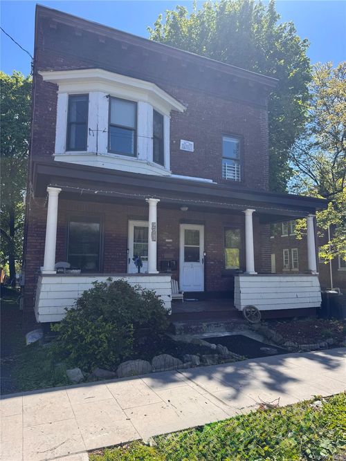 271 3rd St, Newburgh, NY, 12550-4417 | Card Image