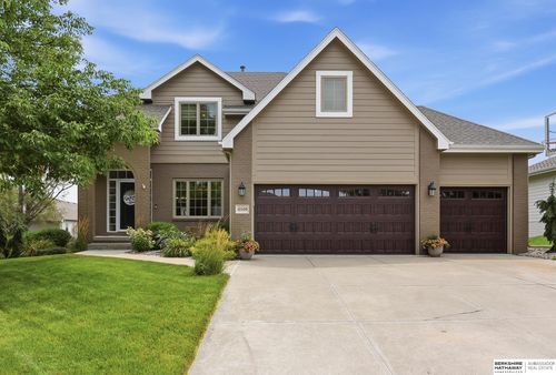 10509 S 176th St, Omaha, NE, 68136-1949 | Card Image