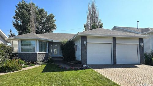 210 3rd St E, Vanscoy, SK, S0L0E7 | Card Image