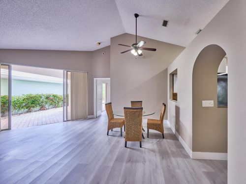 9181 Heathridge Dr, West Palm Beach, FL, 33411-1872 | Card Image
