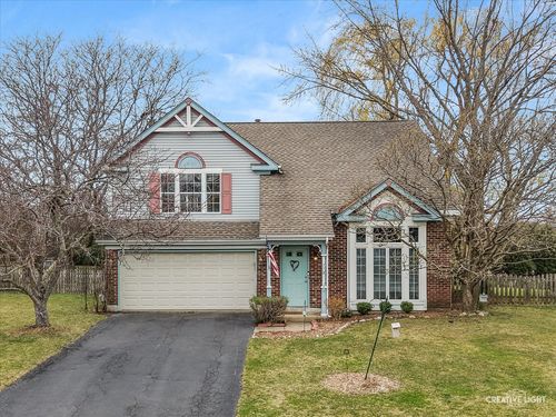 778 Village Rd, Crystal Lake, IL, 60014-2008 | Card Image