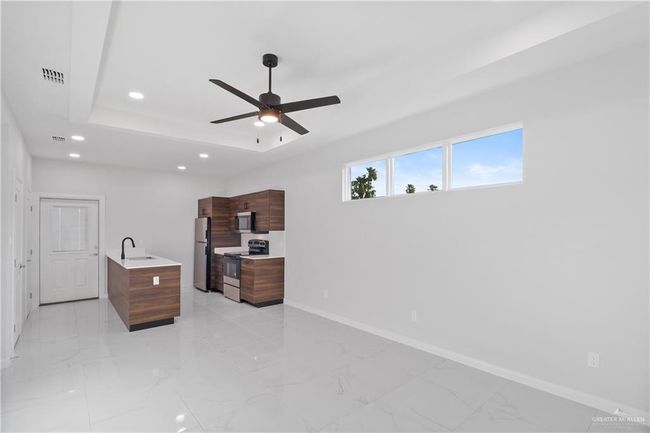 4 - 613 Covey Dr, Condo with 3 bedrooms, 2 bathrooms and 2 parking in Weslaco TX | Image 9