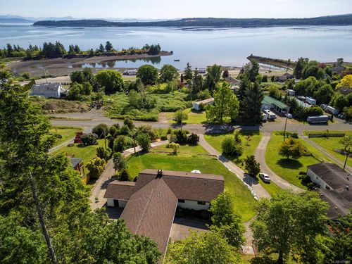 5497 Tappin St, Union Bay, BC, V0R | Card Image