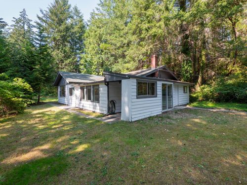 11022 Sunshine Coast Highway, Halfmoon Bay, BC, V7Z1B9 | Card Image