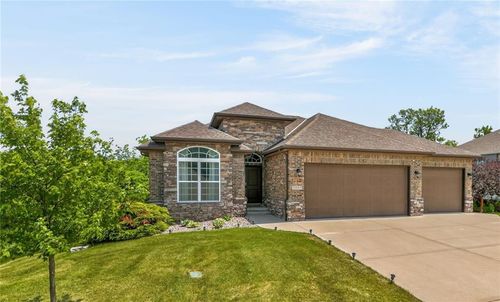 3327 N 109th Ter, Kansas City, KS, 66109-8905 | Card Image
