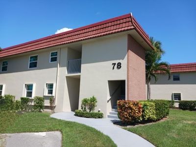 107 - 78 Royal Oak Drive, Condo with 2 bedrooms, 2 bathrooms and null parking in Vero Beach FL | Image 1