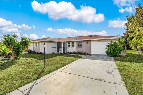 108 Se 42nd Ter, Cape Coral, FL, 33904-8323 | Card Image