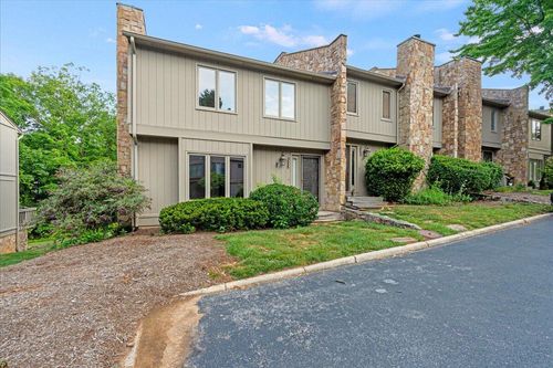 3555 Londonderry Ln, Roanoke, VA, 24018 | Card Image