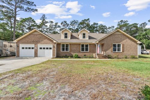 6 Deerwood Cir, Oak Island, NC, 28465-8311 | Card Image