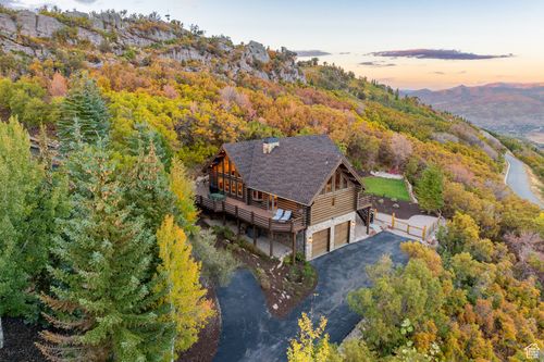 6874 Saddle Ct, Snyderville, UT, 84098-5374 | Card Image