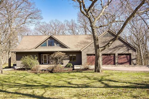 9633 Pawnee Ave, Stillwater, MN, 55082-4292 | Card Image